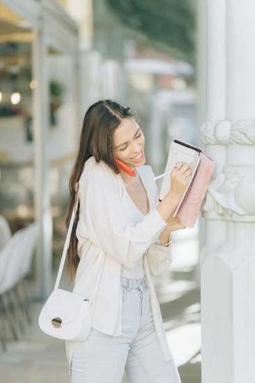 rentmote-people-talking-simple-testimonial